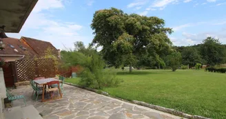 Gite de Gaby et Jean à Coussac Bonneval en Haute-Vienne, Nouvelle Aquitaine - terrasse sud_22