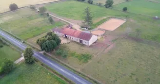 Gîte 'La réserve' à Saint Yrieix la Perche en Haute-Vienne (Nouvelle Aquitaine)
VUE AERIENNE DU SITE_43