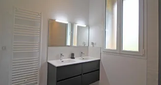Gîte 'La réserve' à Saint Yrieix la Perche en Haute-Vienne (Nouvelle Aquitaine)
SALLE D'EAU REZ DE CHAUSSEE_24