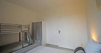 Gîte 'La réserve' à Saint Yrieix la Perche en Haute-Vienne (Nouvelle Aquitaine)
CHAMBRE REZ DE CHAUSSEE_23 Gîte 'La réserve' à Saint Yrieix la Perche en Haute-Vienne (Nouvelle Aquitaine)
CHAMBRE REZ DE CHAUSSEE_23