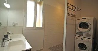 Gîte 'La réserve' à Saint Yrieix la Perche en Haute-Vienne (Nouvelle Aquitaine)
COIN DOUCHE_25