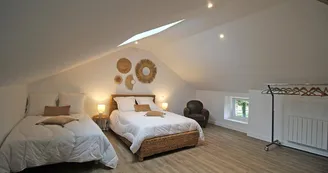 Gîte 'La réserve' à Saint Yrieix la Perche en Haute-Vienne (Nouvelle Aquitaine)
CHAMBRE N° 2 A L'ETAGE_27
