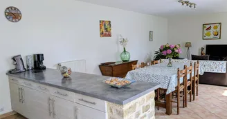 Gite "Papesoleil" à Saint Yrieix La Perche en Haute-Vienne (Nouvelle Aquitaine)_7