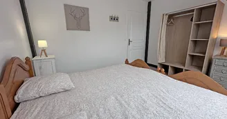 Gîte de la Châtaigneraie à Saint Yrieix La Perche en Haute-Vienne (Nouvelle Aquitaine) - chambre 3 - version lits rapprochés_49