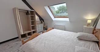 Gîte de la Châtaigneraie à Saint Yrieix La Perche en Haute-Vienne (Nouvelle Aquitaine) - chambre 3 - version lits rapprochés_48