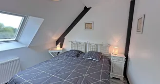 Gîte de la Châtaigneraie à Saint Yrieix La Perche en Haute-Vienne (Nouvelle Aquitaine) - chambre 4 - version lits rapprochés_54