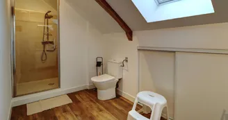 Salle de Bain 1 - 01 - Gîte La Suite